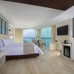 Отель Reflect Krystal Grand Cancun Улучшенный номер с разными типами кроватей фото 2