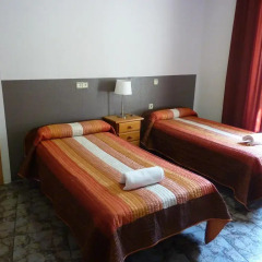 Отель Hostal Levante Barcelona комната для гостей фото 4