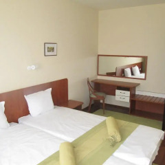 Отель Sea Apartments - Different Locations in Golden Sands Болгария, Золотые пески - отзывы, цены и фото номеров - забронировать отель Sea Apartments - Different Locations in Golden Sands онлайн комната для гостей фото 3