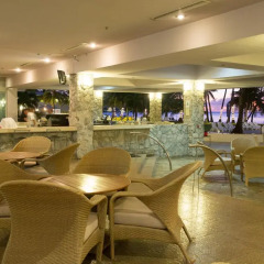 Отель Fiesta Resort Guam гостиничный бар