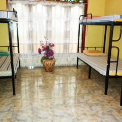Monkey Beach Hostel @ Colombo Airport - Negombo балкон