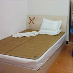 Отель Zhongshan Xiaolan Budget Inn комната для гостей