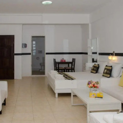 Отель Allstar Guesthouse 2* Стандартный семейный номер разные типы кроватей фото 2