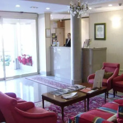 A&H Plaza del Liceo Hotel интерьер отеля