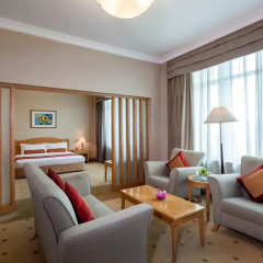 Beijing Hotel комната для гостей