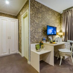 Гостиница Де Пари 4* Улучшенный номер с двуспальной кроватью фото 10
