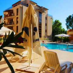 Апартаменты Menada Amadeusz 1 Apartments бассейн фото 3