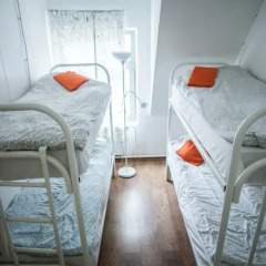Hostel Peter and the Wolf Кровать в общем номере с двухъярусными кроватями фото 3