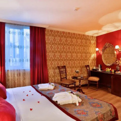 Ayasultan Hotel 3* Стандартный семейный номер с двуспальной кроватью фото 10