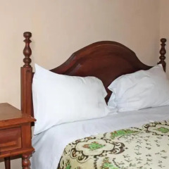 Отель Franca