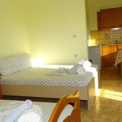 Отель Mondi's Guest House Албания, Ксамил - отзывы, цены и фото номеров - забронировать отель Mondi's Guest House онлайн комната для гостей фото 3