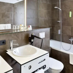 Austria Trend Hotel beim Theresianum 3* Стандартный семейный номер с двуспальной кроватью