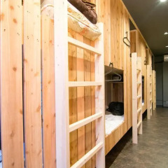 Tonagi Hostel And Cafe Кровать в общем номере фото 2
