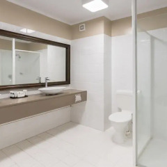 Distinction Hamilton Hotel & Conference Centre 4* Стандартный номер с различными типами кроватей фото 4