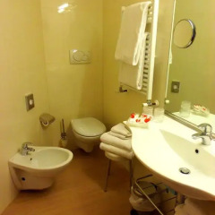 Best Western Hotel Porto Antico 3* Стандартный семейный номер с разными типами кроватей фото 9