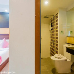 Green Harbor Patong Hotel Патонг ванная фото 2