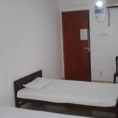 Hotel Lions Den & Lions D Restaurant комната для гостей фото 5