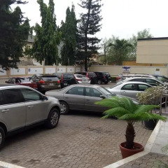 Presken Hotel and Resorts парковка