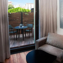 Отель Catalonia Port 4* Улучшенный номер с различными типами кроватей фото 8