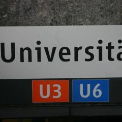 Hotel Hauser an der Universität парковка