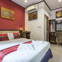 Отель Ploy Khumthong Boutique Resort 4* Стандартный номер