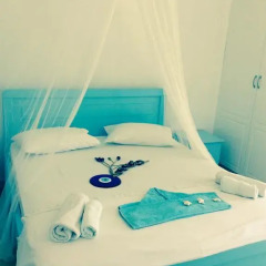 Two Mermaids Hotel 2* Стандартный номер с двуспальной кроватью фото 22