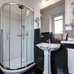 Отель Little Rhome Suites 2* Стандартный номер с различными типами кроватей фото 13