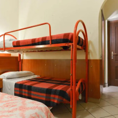 Отель B&B Termini Стандартный номер с различными типами кроватей фото 9