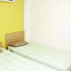 Отель Patio 59 Hongdae Guesthouse 2* Номер категории Эконом с 2 отдельными кроватями