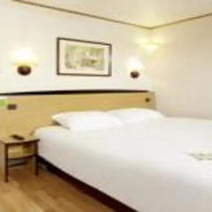 Hotel Campanile Millau 3* Стандартный номер с различными типами кроватей фото 5