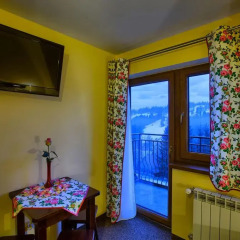 Отель Apartamenty i Pokoje w Willi na Ubocy Закопане удобства в номере