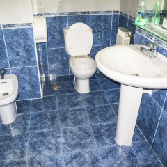 Отель Guest house A-Madrid Испания, Сантандер - отзывы, цены и фото номеров - забронировать отель Guest house A-Madrid онлайн ванная
