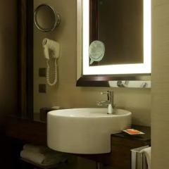Отель NH Milano Touring 4* Стандартный номер с различными типами кроватей фото 6