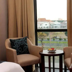 Golden Phoenix Hotel Manila 4* Номер Делюкс с различными типами кроватей фото 4