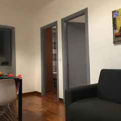 Апартаменты Cozy Halldis studio just 10 minutes walk from Colosseum Рим комната для гостей