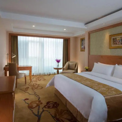 Отель Vienna Hotel Shenzhen Exhibitian Center 2nd Китай, Шэньчжэнь - отзывы, цены и фото номеров - забронировать отель Vienna Hotel Shenzhen Exhibitian Center 2nd онлайн комната для гостей