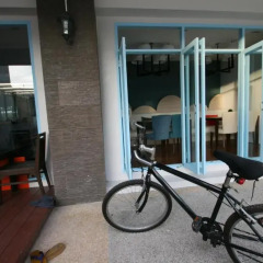 Apo Hotel спортивное сооружение