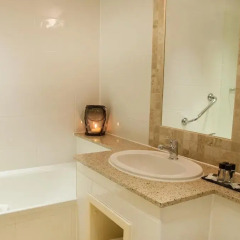 Отель Hallmark Inn Manchester South 3* Представительский номер с различными типами кроватей фото 14