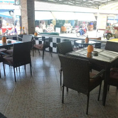 Отель Marfru Cafe and Guest House питание