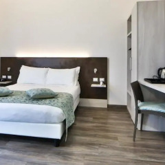 Phi Hotel Milano 4* Стандартный номер с различными типами кроватей фото 2