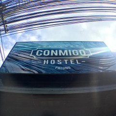 Conmigo Hostel бассейн