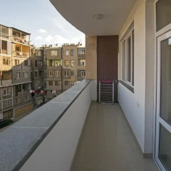 Апартаменты FlatsInYerevan - Apartments at Aram Street (New Building) Апартаменты с различными типами кроватей фото 12