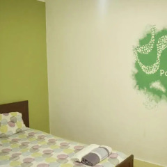 Nations Hostel 4202AL Стандартный номер с двуспальной кроватью фото 8