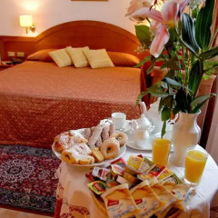 Hotel Squarciarelli 3* Номер категории Эконом с двуспальной кроватью фото 5