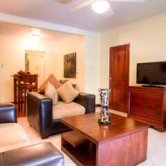 Cara Suites Hotel And Conference Centre In Claxton Bay - 