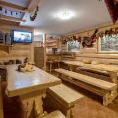 Отель Apartamenty Cztery Pory Roku Косцелиско гостиничный бар