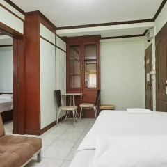 Отель Amarin Inn 2* Стандартный семейный номер с двуспальной кроватью фото 9
