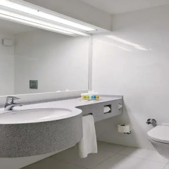Отель Holiday Inn Istanbul City 5* Стандартный номер с различными типами кроватей фото 4