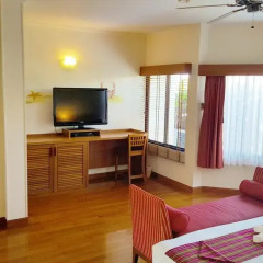 Отель Birds & Bees Resort 3* Люкс с различными типами кроватей фото 35