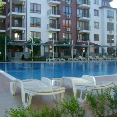 Family Hotel Apolon бассейн